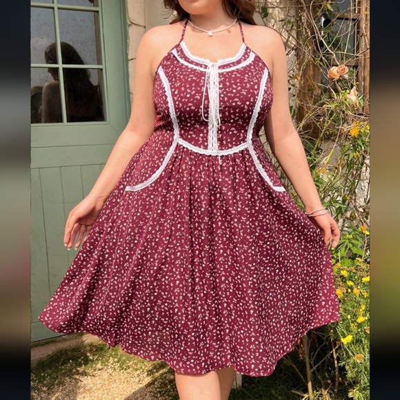 Cottagecore Floral Halter Dress - Picture 2 of 8